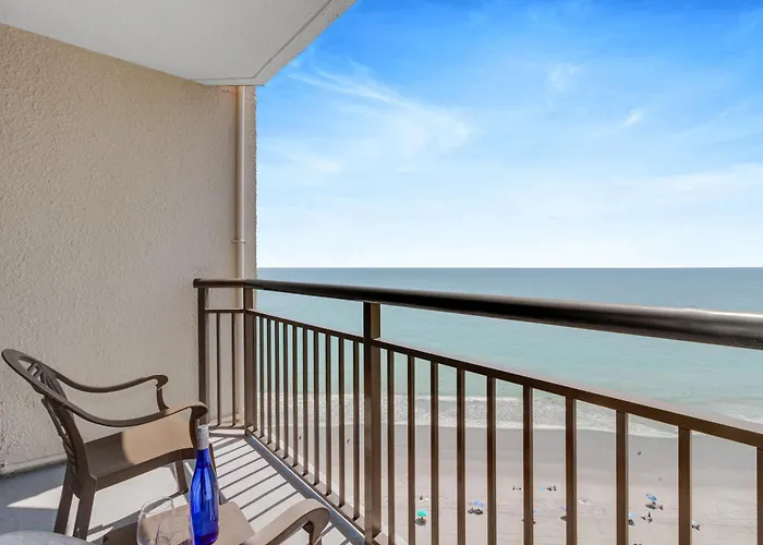 Oceanview Studio Escape With Beach Steps Away! 1828